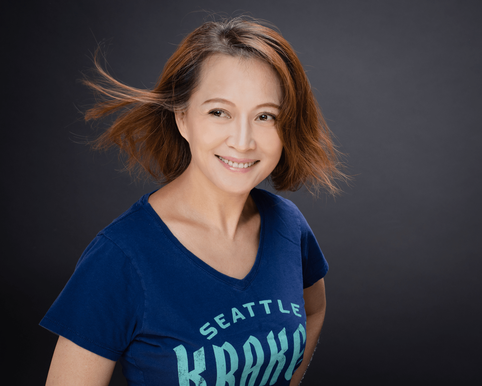 Lucy Yang Bio, Age, Family, Height, Marriage, Salary, Net Worth, Career